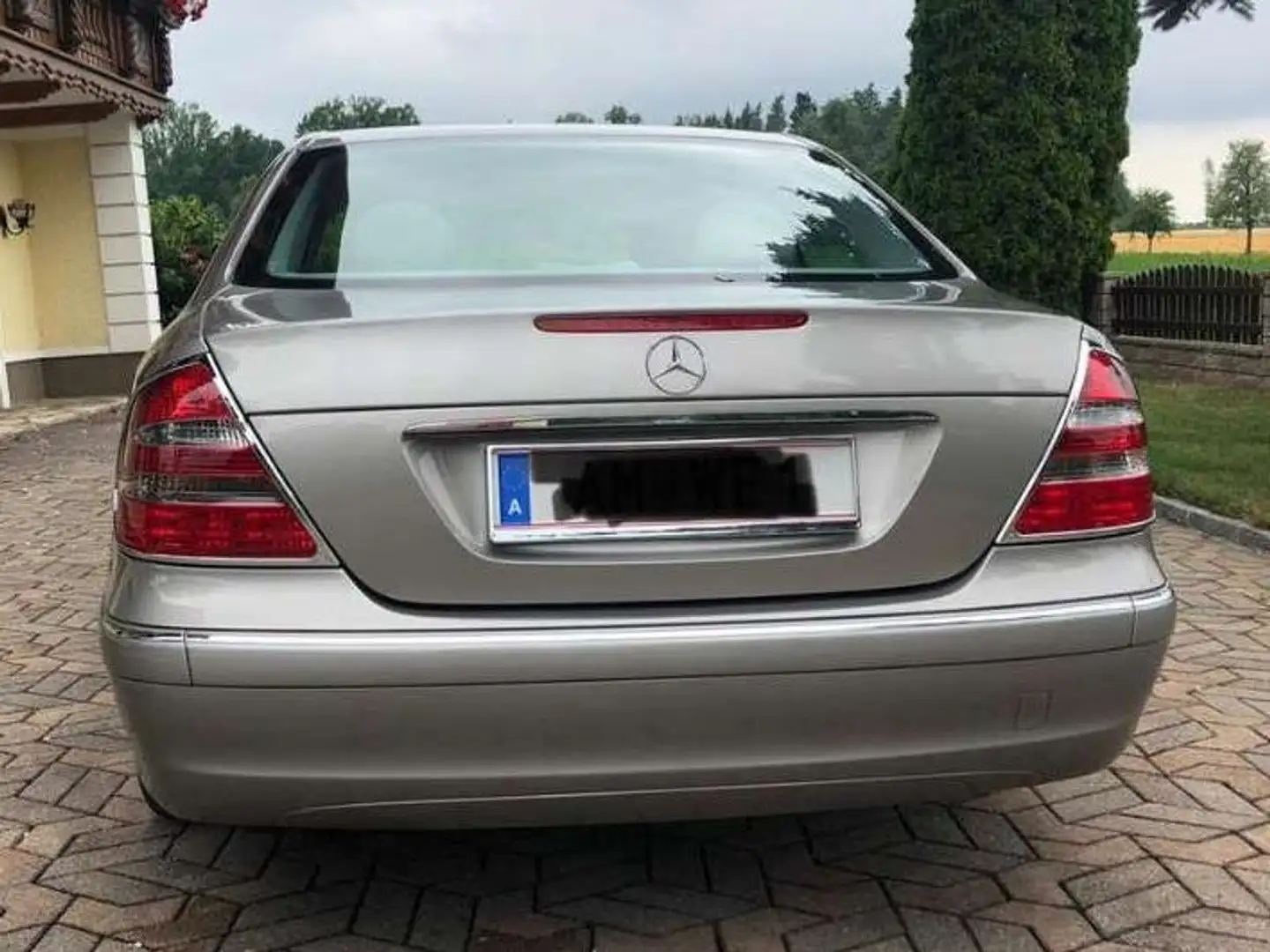 Mercedes-Benz E 220 E 220 Avantgarde CDI Sequentronic Avantgarde Gold - 2