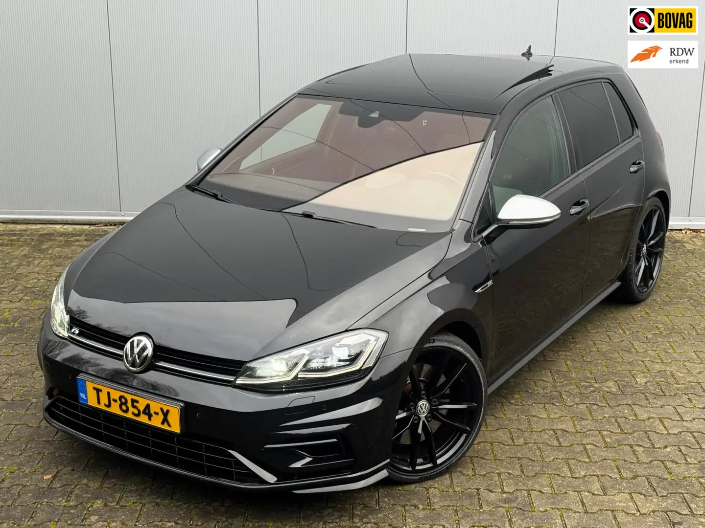 Volkswagen Golf 2.0TSI R 4MOTION 310PK PANO VIRTUAL DASH ADAPTIVE Schwarz - 1