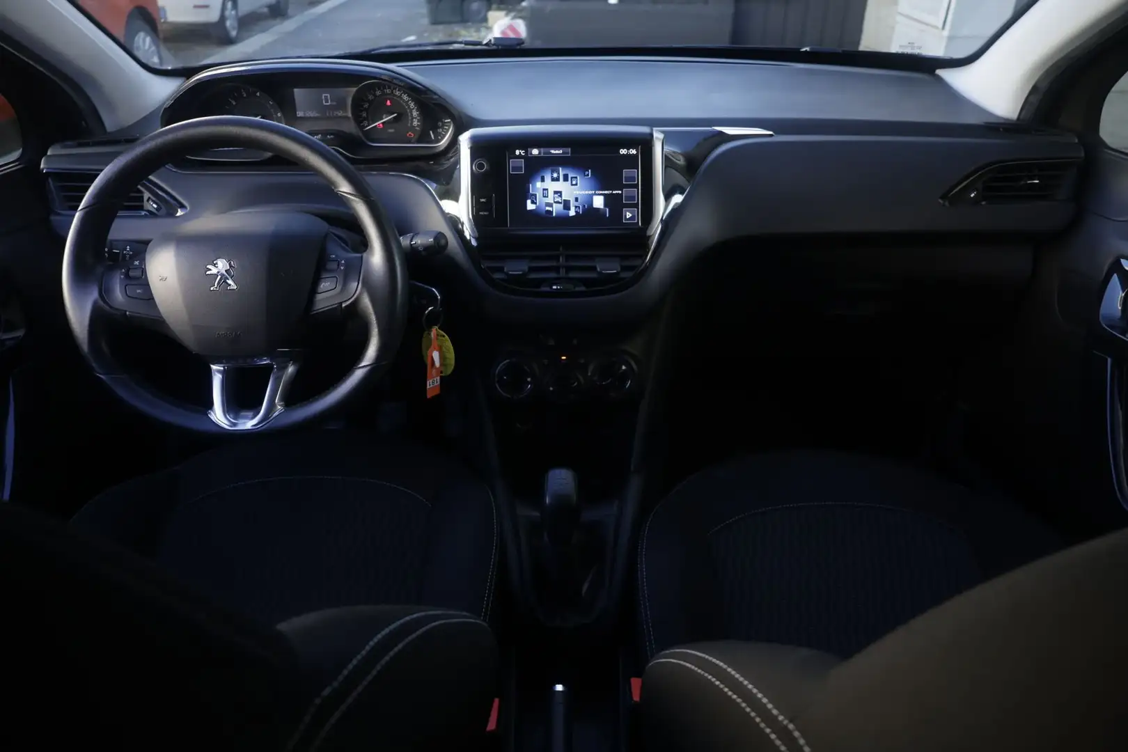 Peugeot 208 Peugeot 208 PureTech 82 5 porte Allure Unicopropr Grijs - 2