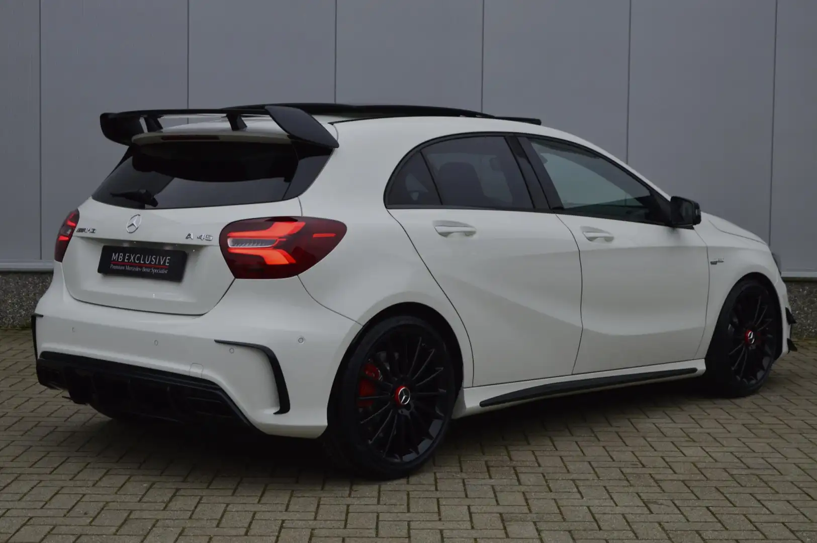 Mercedes-Benz A 45 AMG Aero Night Edition1 381pk Blanco - 2