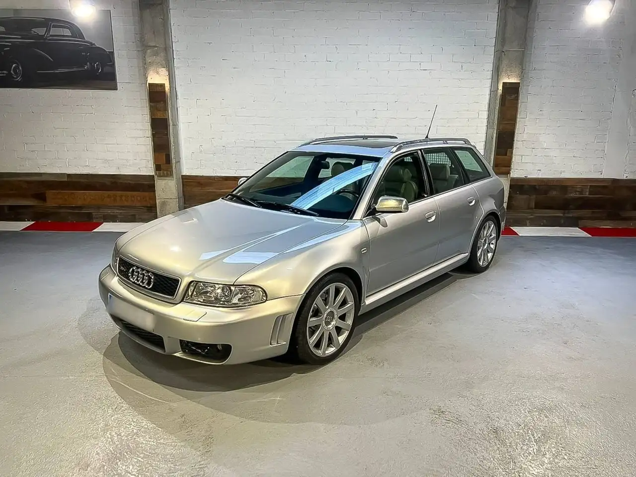 Audi RS4, foto 1