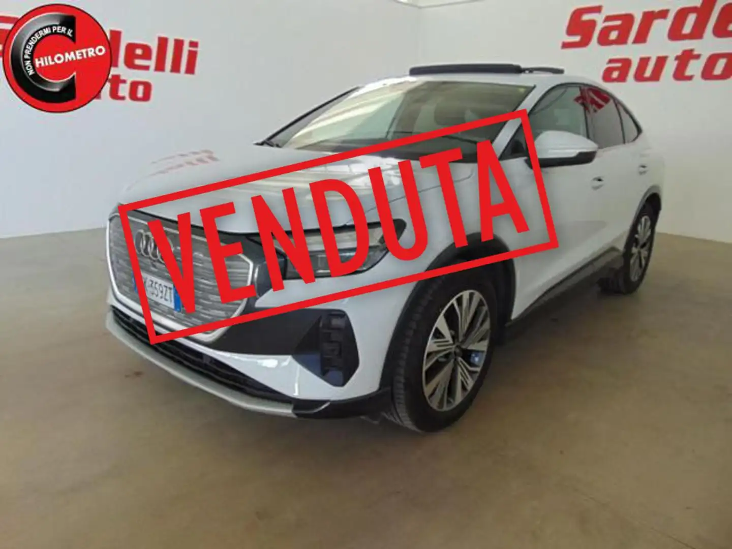 Audi Q4 e-tron Q4 SPB 35 e-tron Business Advanced Bílá - 1