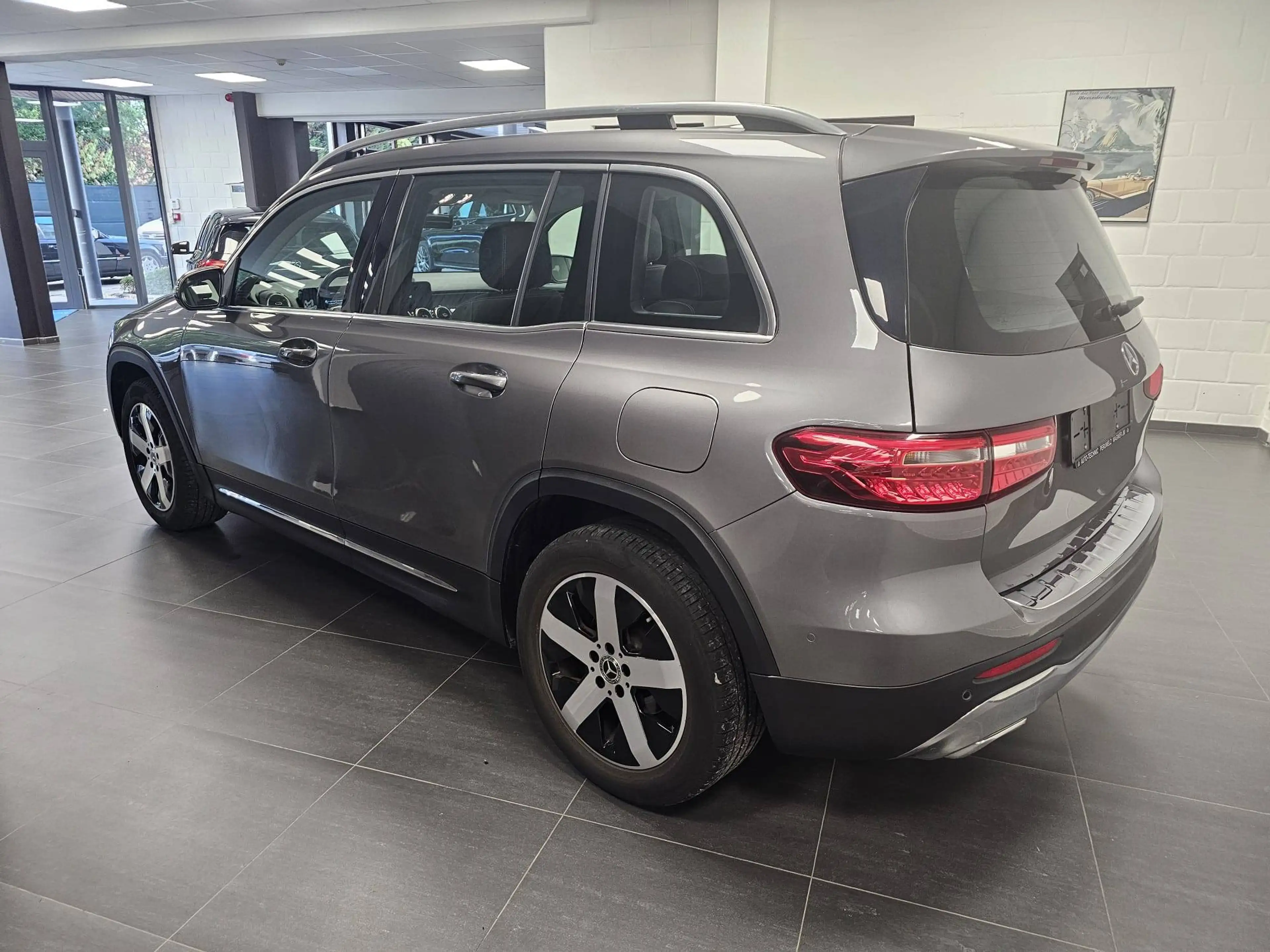 Mercedes-Benz GLB 180 GLB 180 Business Line — photo 2