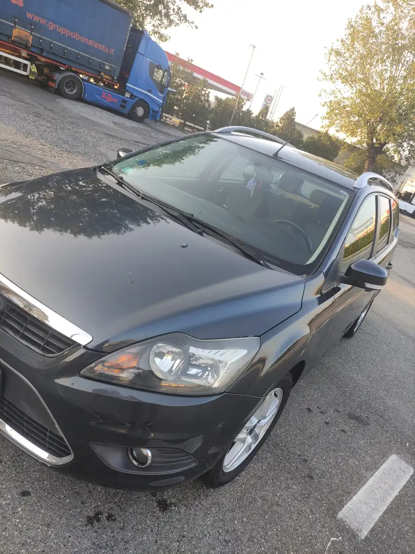 Ford Focus Ford Focus SW 1.6 Ti-VCT a GPL Blauw - 1