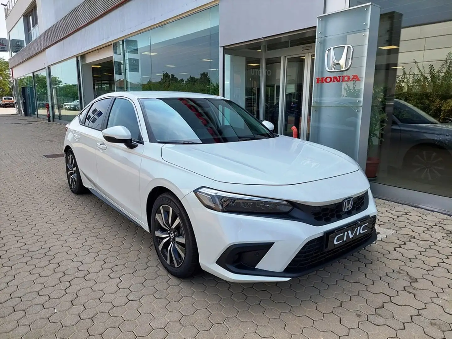Honda Civic 2.0 Hev eCVT Elegance *NUOVA DA IMMATRICOLARE* Bianco - 1