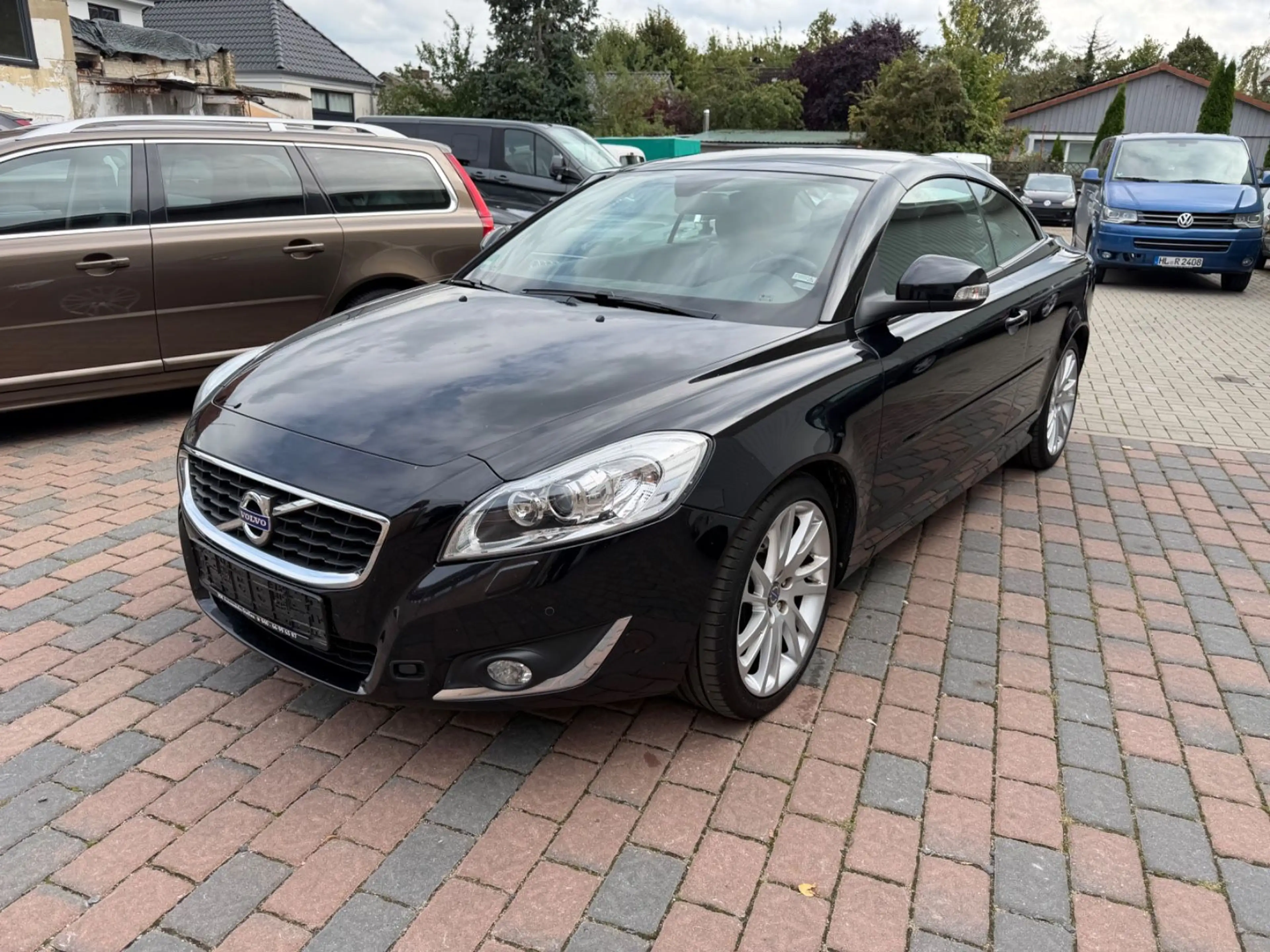 Volvo C70 Cabriolet D4 Summum NAVI, Leder, AHK