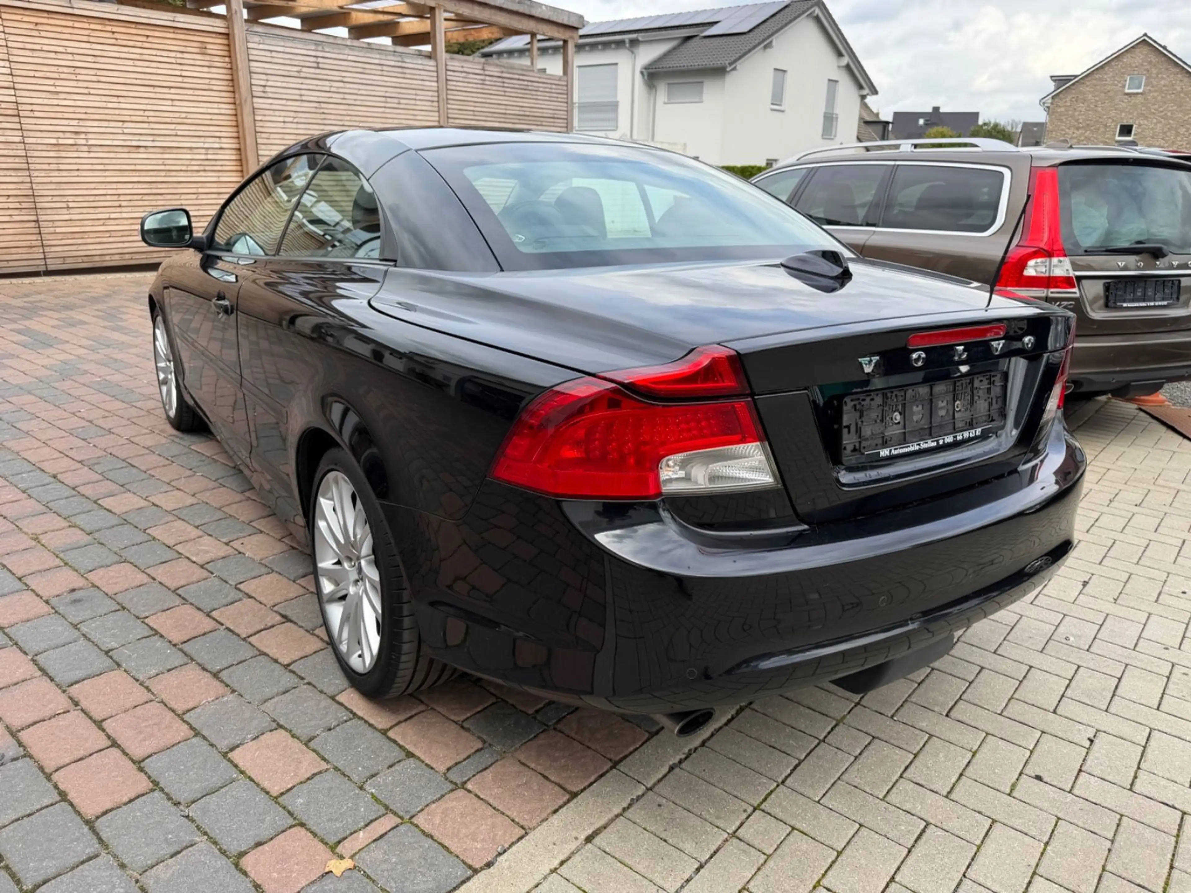 Volvo C70 Cabriolet D4 Summum NAVI, Leder, AHK — photo 4