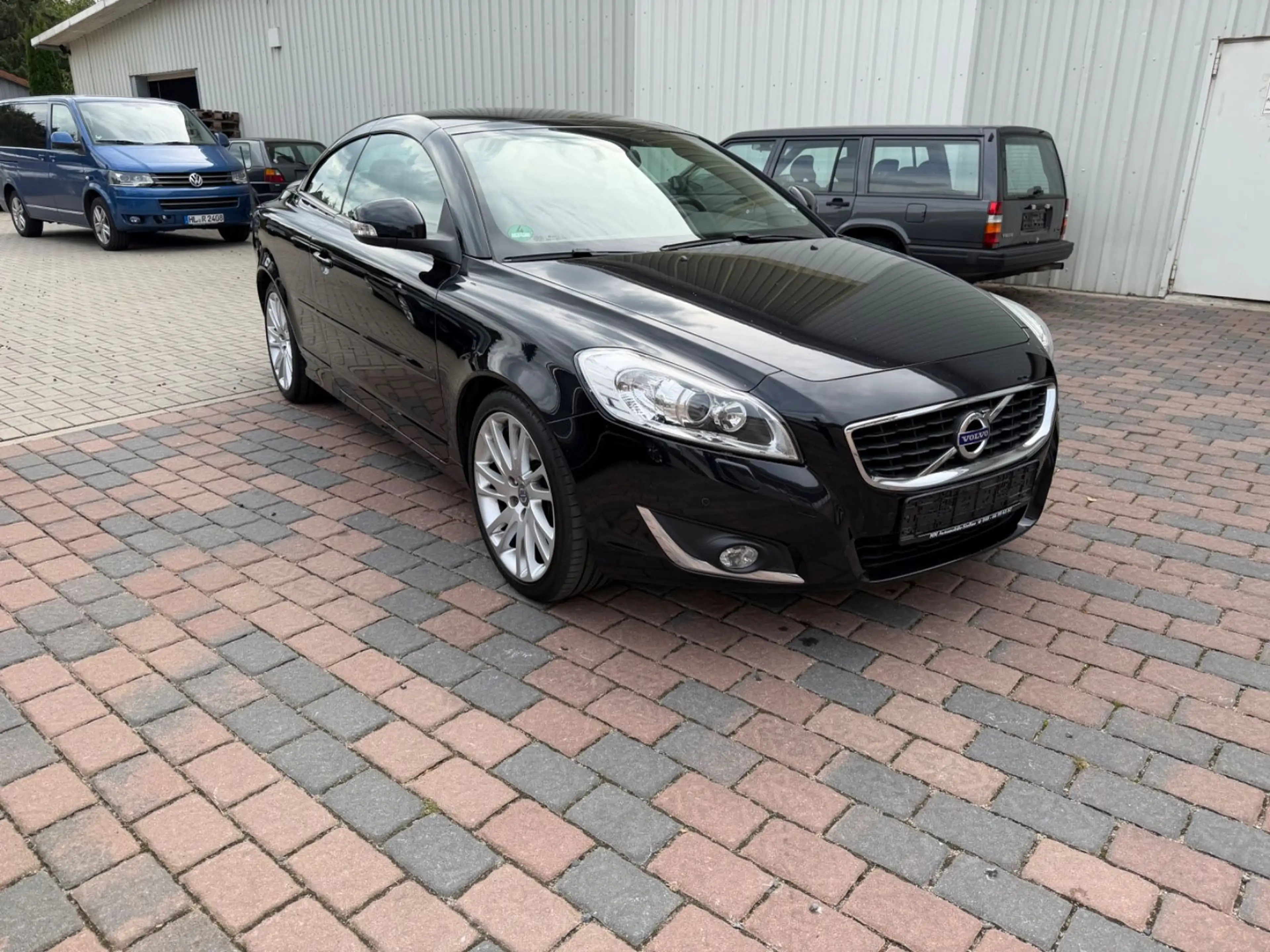 Volvo C70 Cabriolet D4 Summum NAVI, Leder, AHK — photo 3