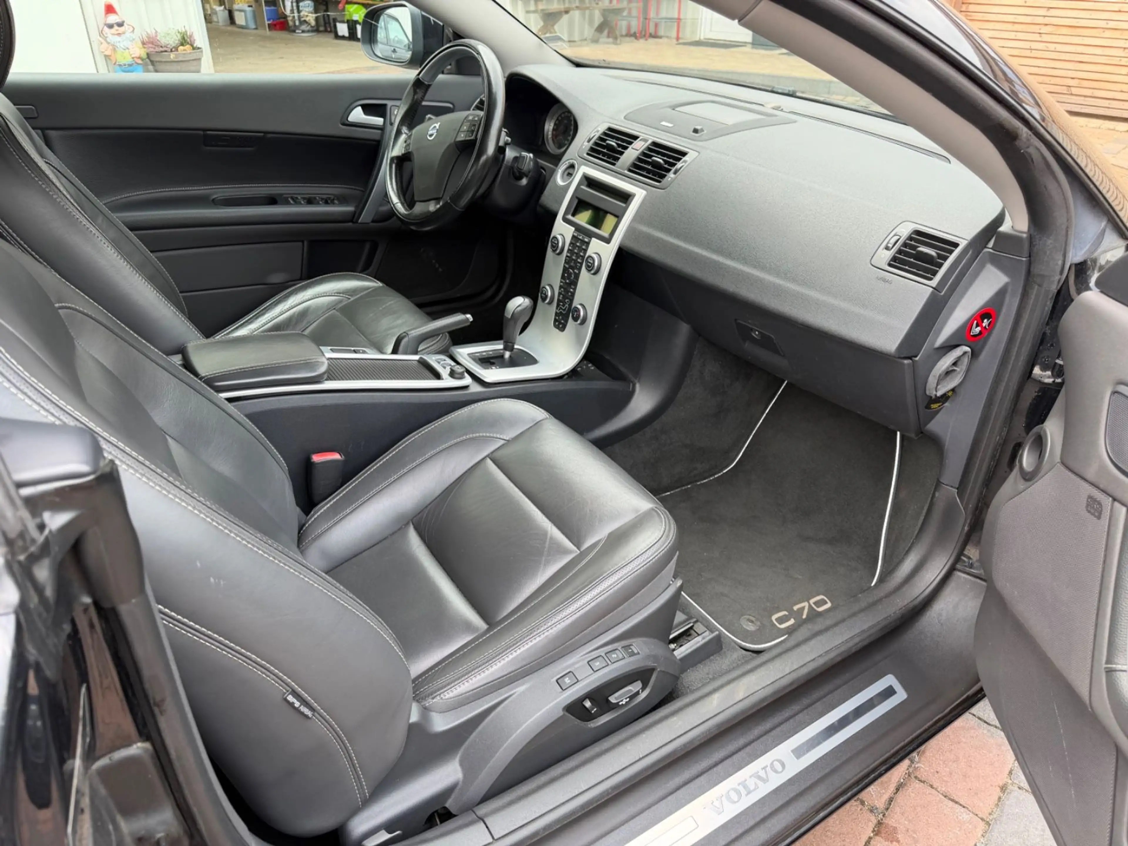 Volvo C70 Cabriolet D4 Summum NAVI, Leder, AHK — photo 9