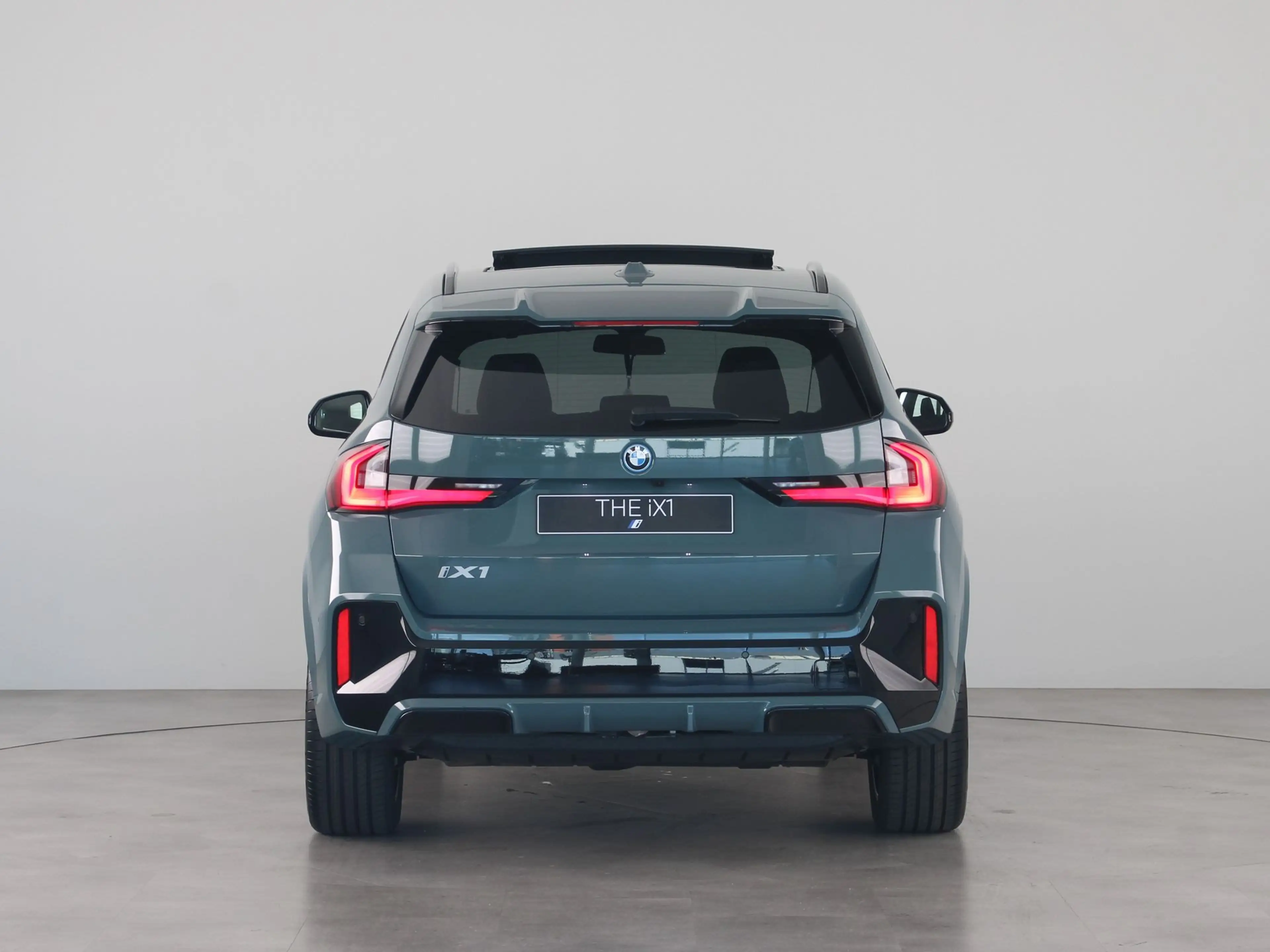 BMW X1 xDrive25e — photo 6