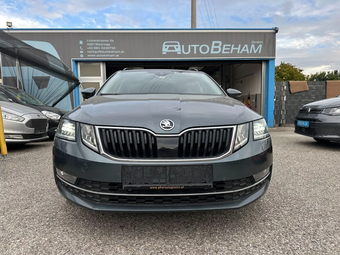 Skoda Octavia Combi 2,0 TDI Style DSG Pano-Teilleder-ACC-AHK Grau - 2