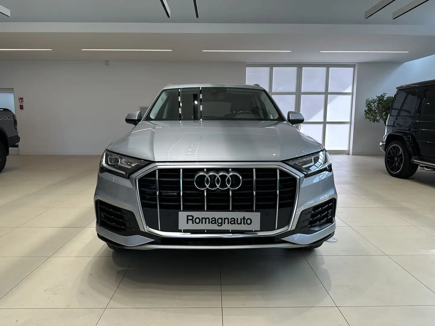 Audi Q7 50 TDI quattro tiptronic Business Argento - 2