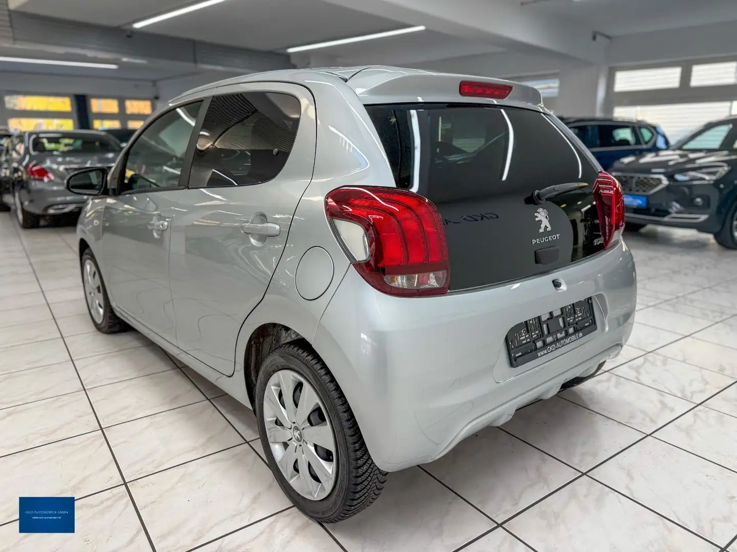 Peugeot 108 Style*DAB*Touch*Klima*Kamera*Carplay Gris - 2