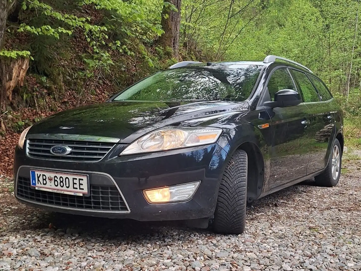 Ford Mondeo Mondeo Traveller Ghia 2,0 TDCi DPF Ghia Schwarz - 1