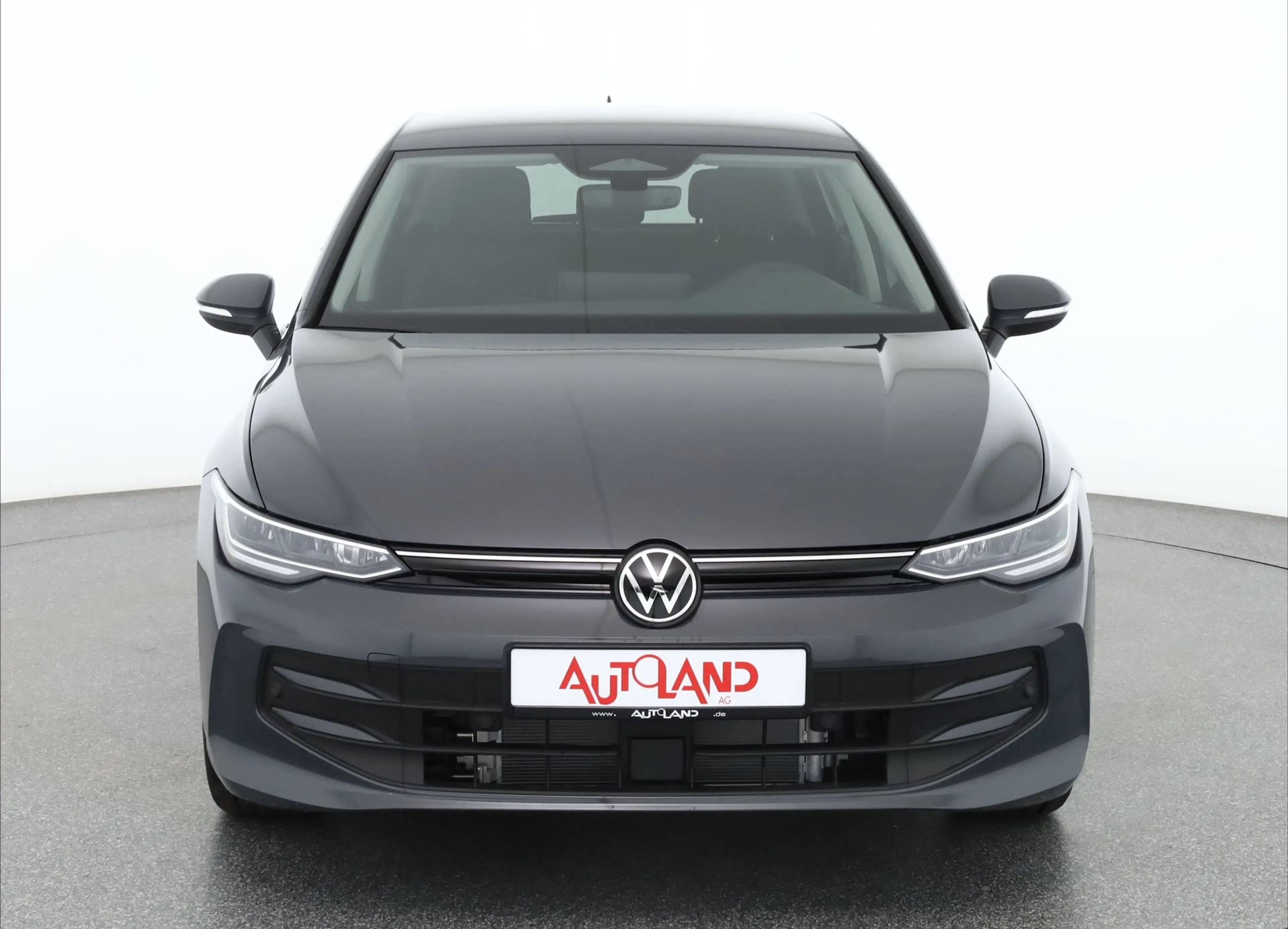 Volkswagen Golf VIII 1.5 eTSI DSG LED ACC Kamera — photo 8