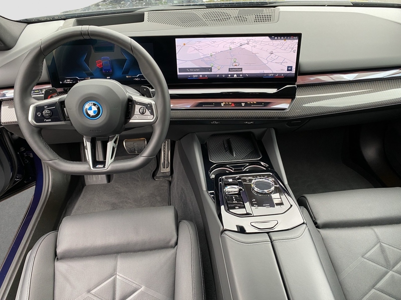 BMW 550 e xDrive Limousine ///M-Sport PRO Pano B&W Komfort — photo 15