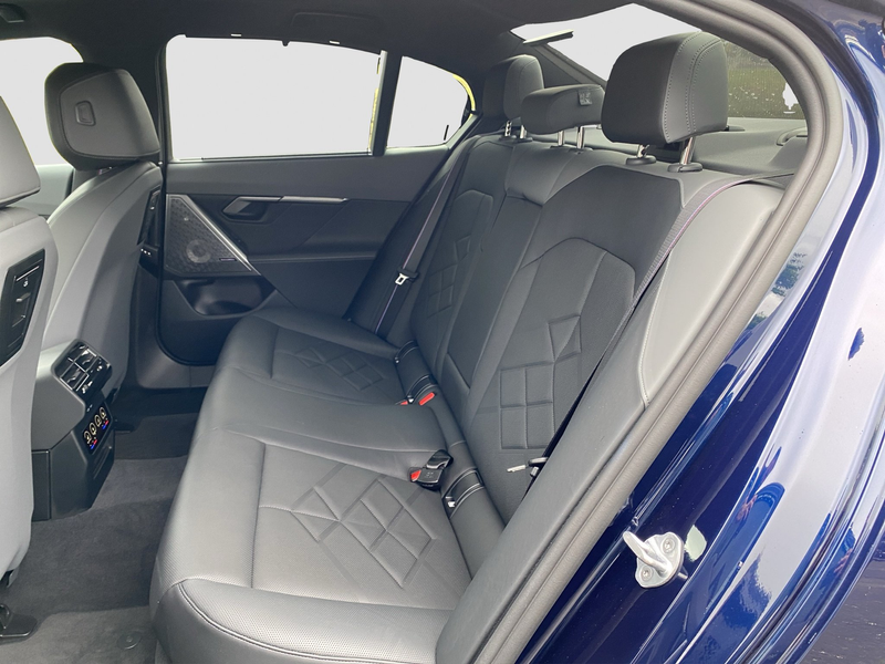 BMW 550 e xDrive Limousine ///M-Sport PRO Pano B&W Komfort — photo 2