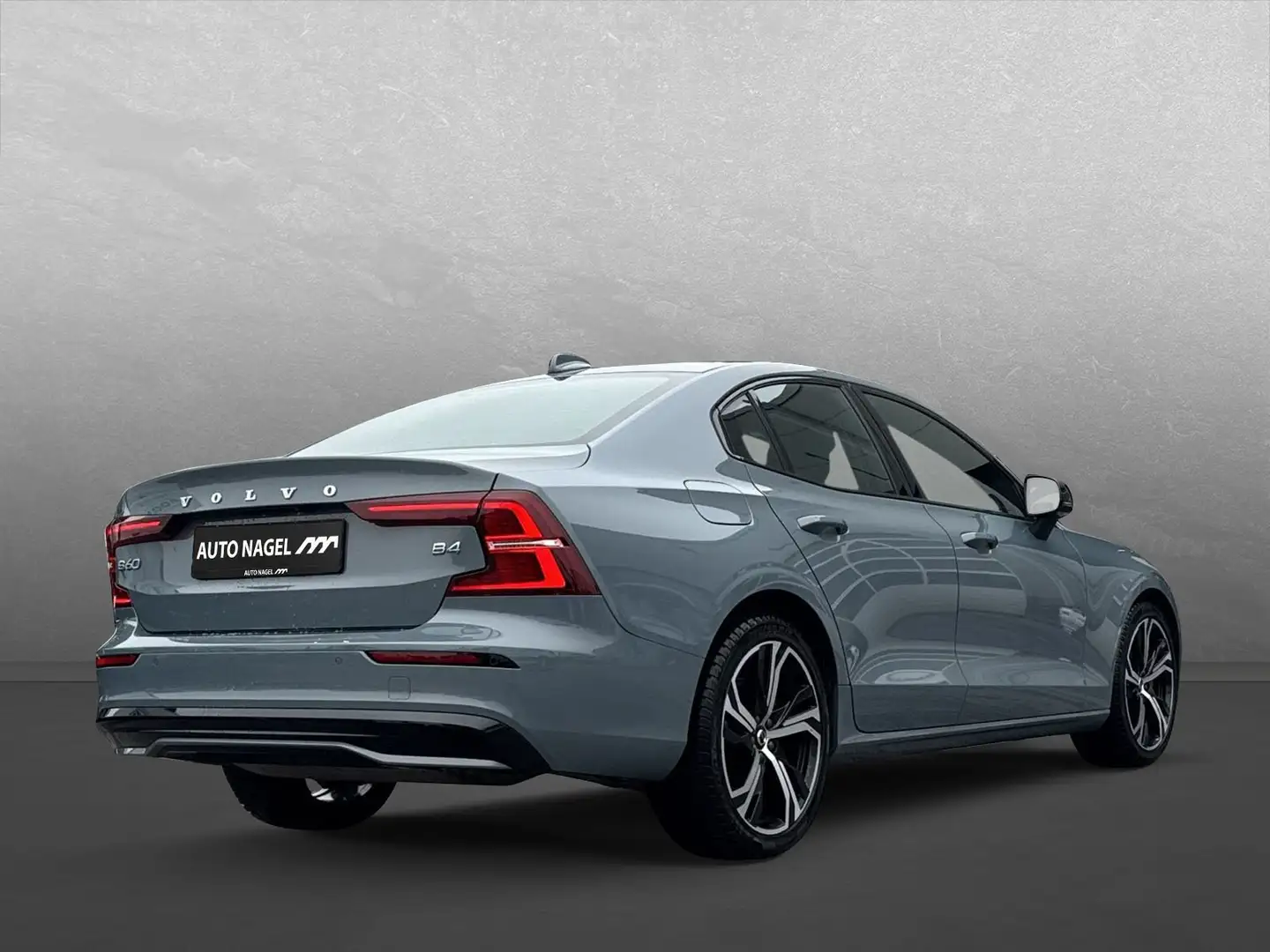 Volvo S60 B4 Benzin MHEV Plus Dark *PANO+Standheiz* Сірий - 2