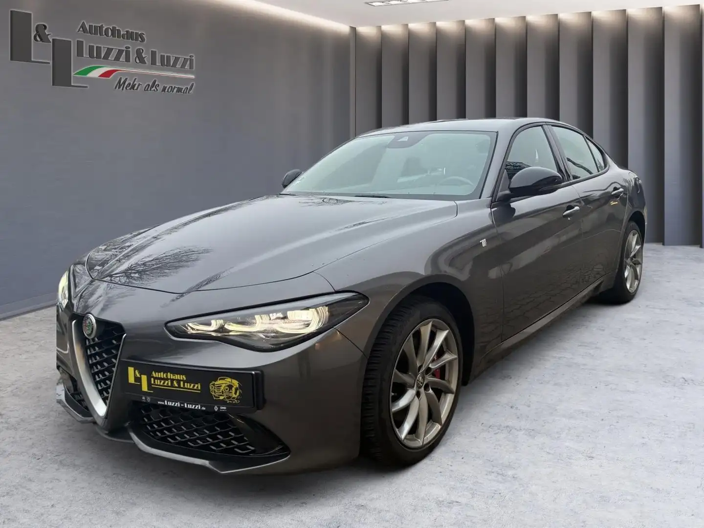 Alfa Romeo Giulia TI 2.0 TURBO*Navi*SHZ*Kamera* Grau - 2