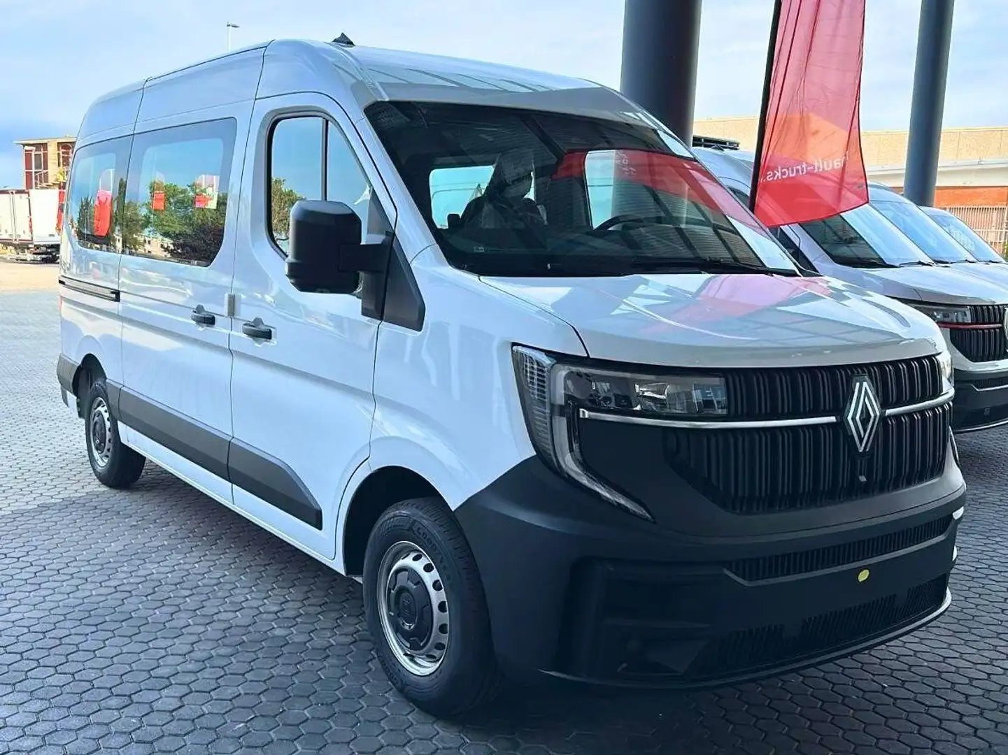 Renault Renault Master Red 4 VAN 3T5 -E6- L2H2 9 Posti Bianco - 2