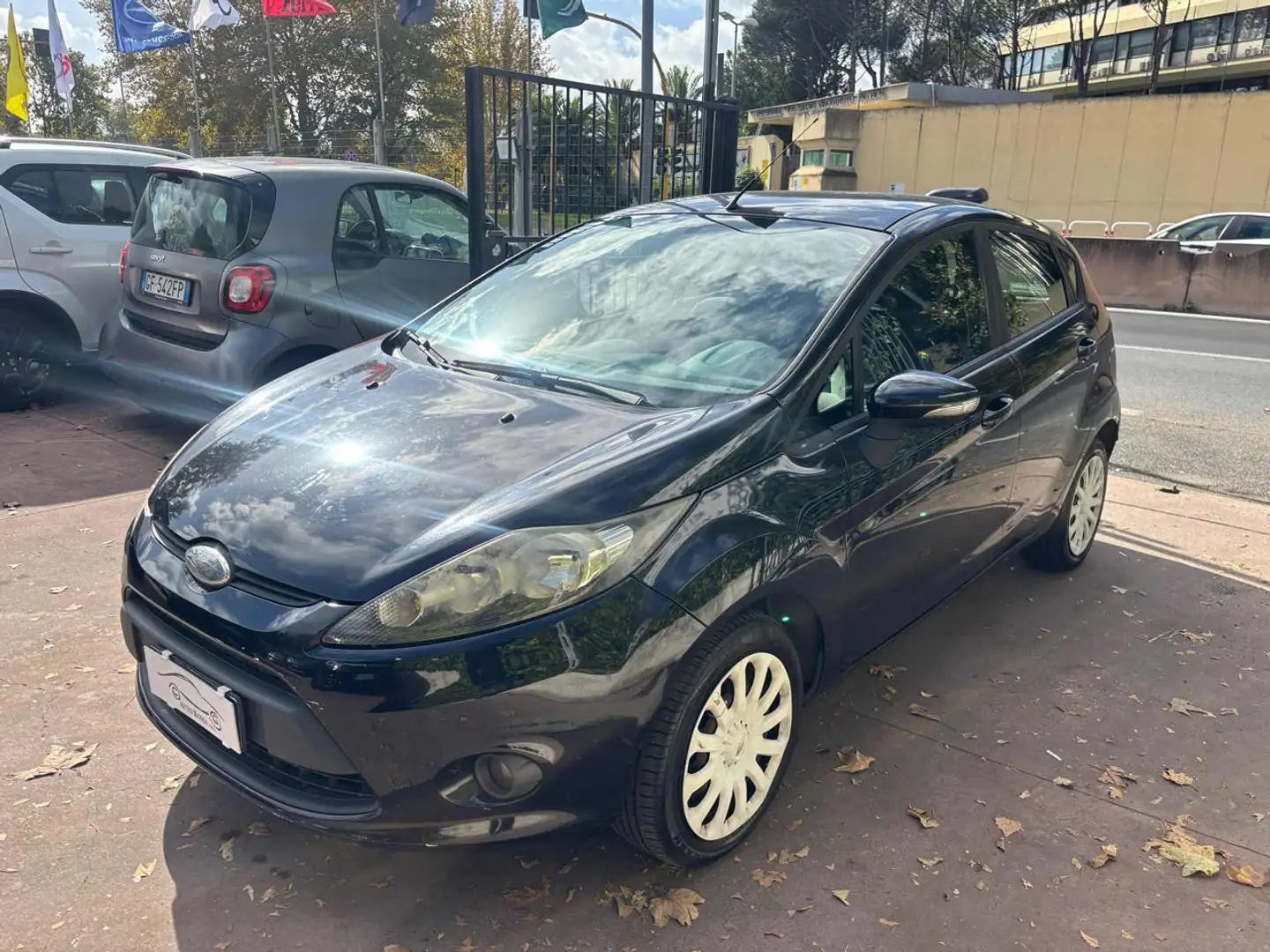 Ford Fiesta 1.4 5 porte Bz.- GPL Titanium UNIPRO Nero - 1