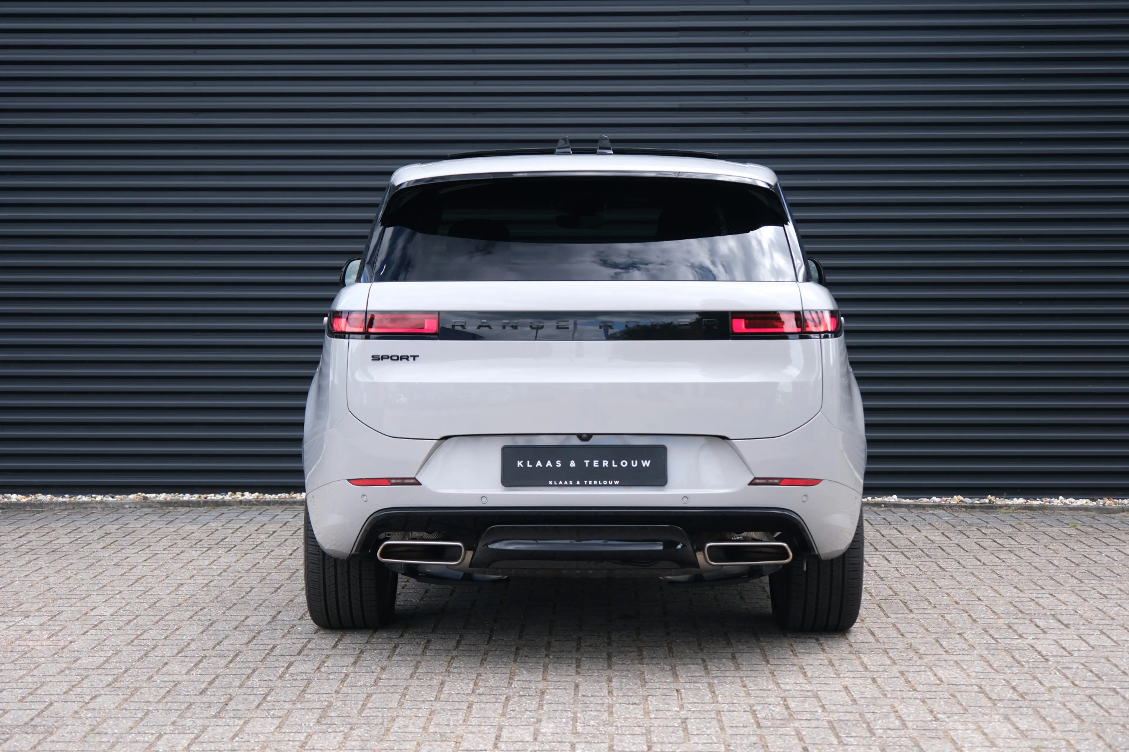 Land Rover Range Rover Sport 3.0 P460e Dynamic SE | NP € 136.823,- | Black Pack — photo 8