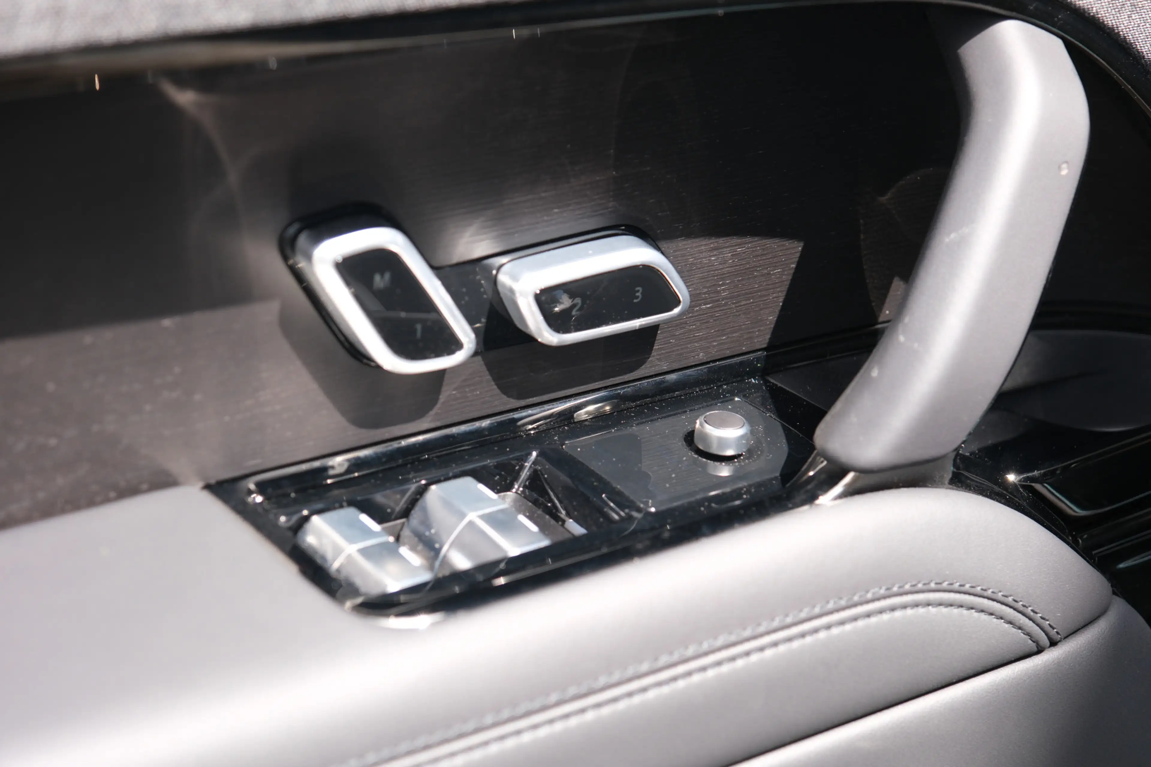 Land Rover Range Rover Sport 3.0 P460e Dynamic SE | NP € 136.823,- | Black Pack — photo 15