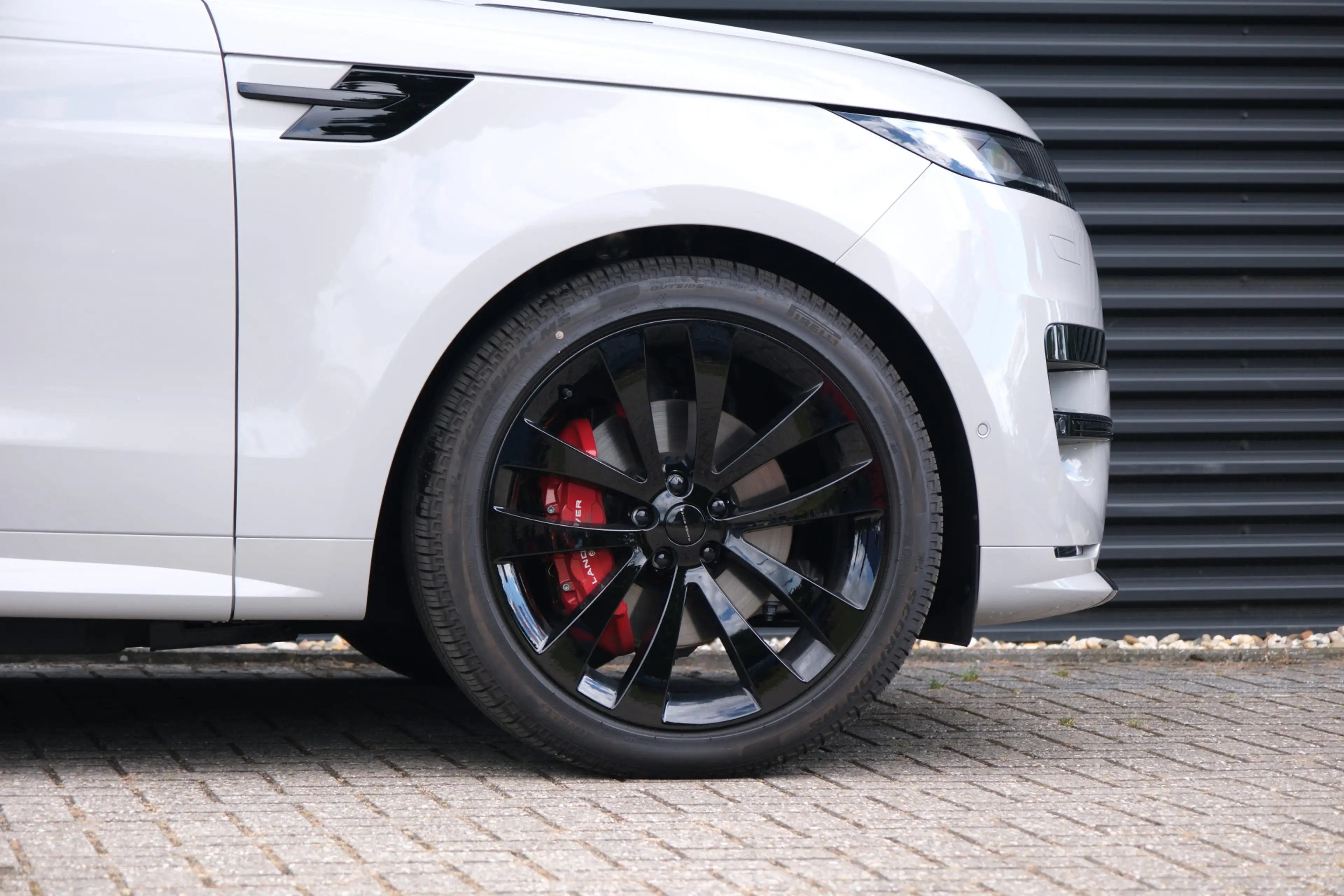 Land Rover Range Rover Sport 3.0 P460e Dynamic SE | NP € 136.823,- | Black Pack — photo 12
