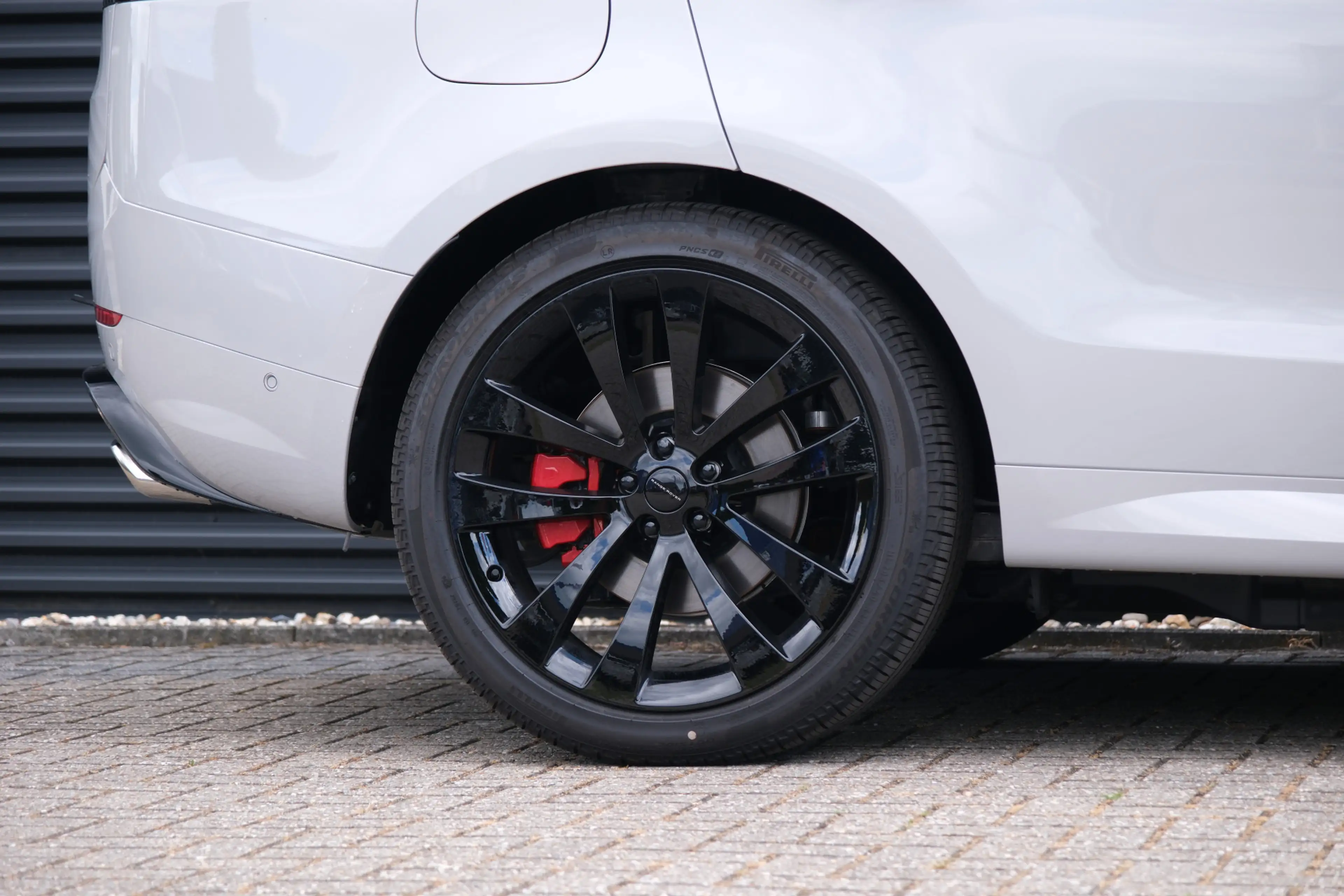 Land Rover Range Rover Sport 3.0 P460e Dynamic SE | NP € 136.823,- | Black Pack — photo 11