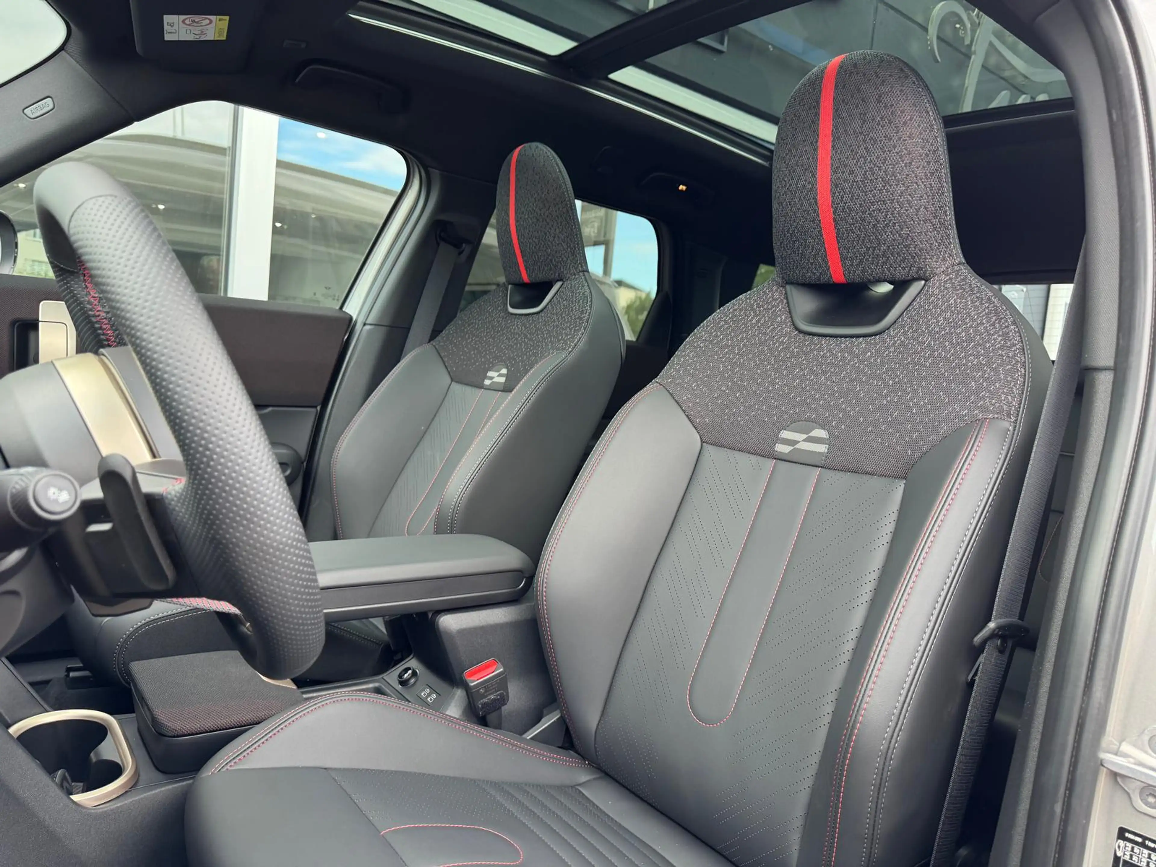 MINI John Cooper Works Countryman Countryman John Cooper Works ALL4*PANO*H&K*360°K — photo 10