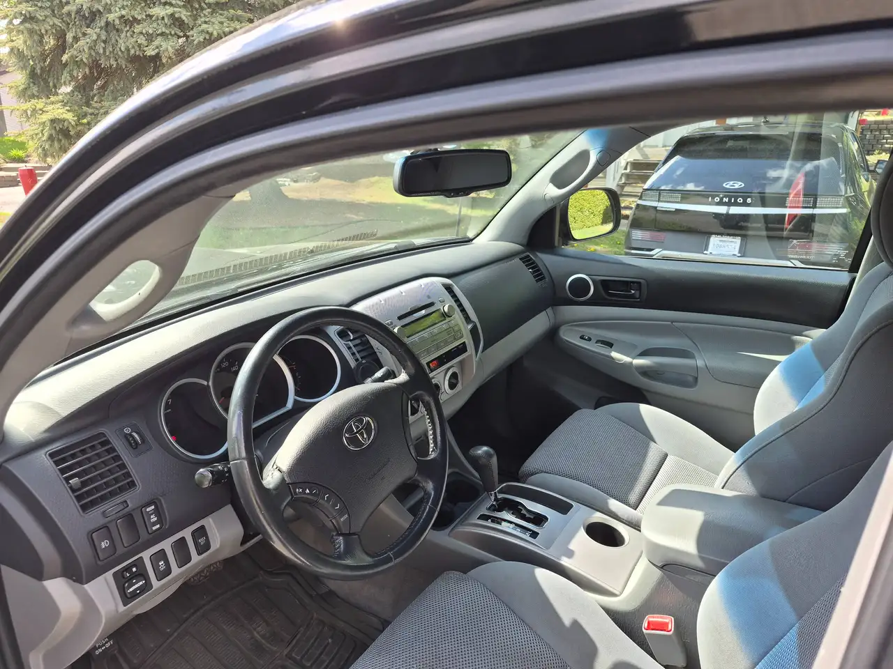 Toyota Tacoma снимка Toyota Tacoma