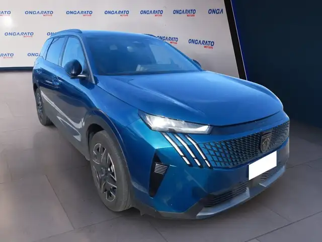 Peugeot 5008 view 2