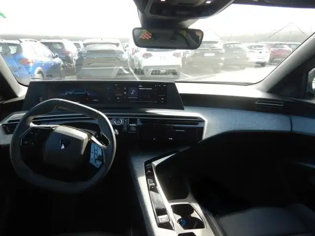 Peugeot 5008 view 4