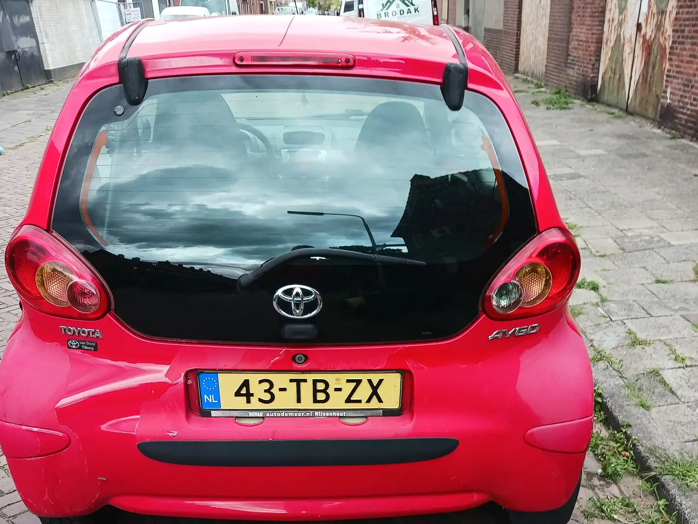 Toyota Aygo Aygo 1.0-12V Piros - 2