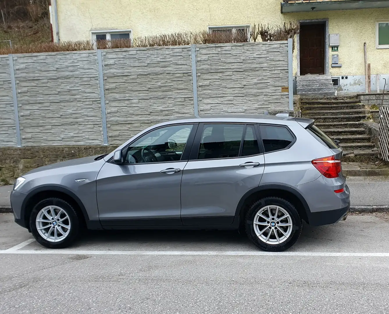 BMW X3 xDrive 20d Advantage Aut. - 1