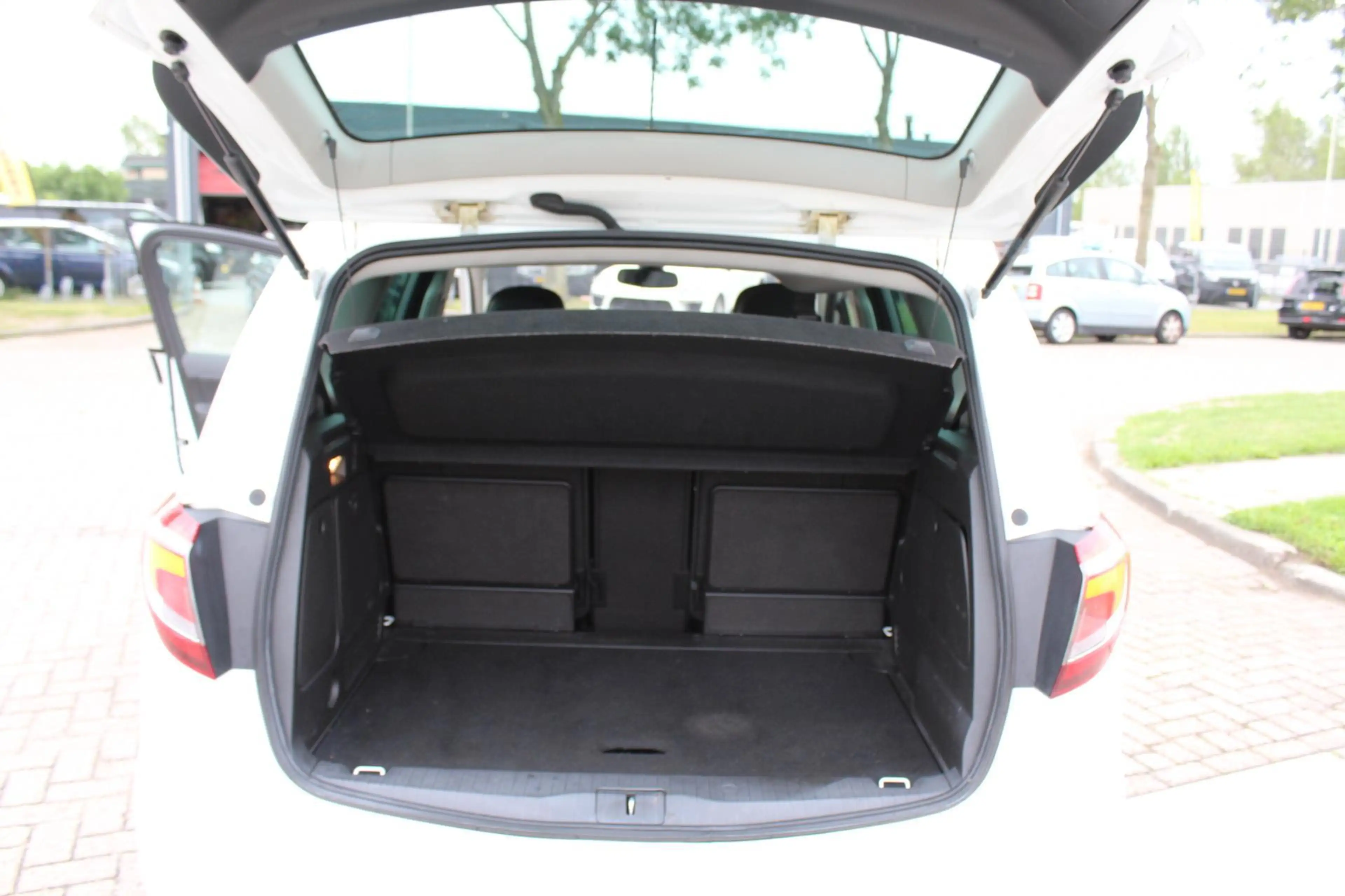 Opel Meriva 1.4 Turbo Blitz CAMERA MULTIMEDIA CLIMA TREKHAAK V — photo 19