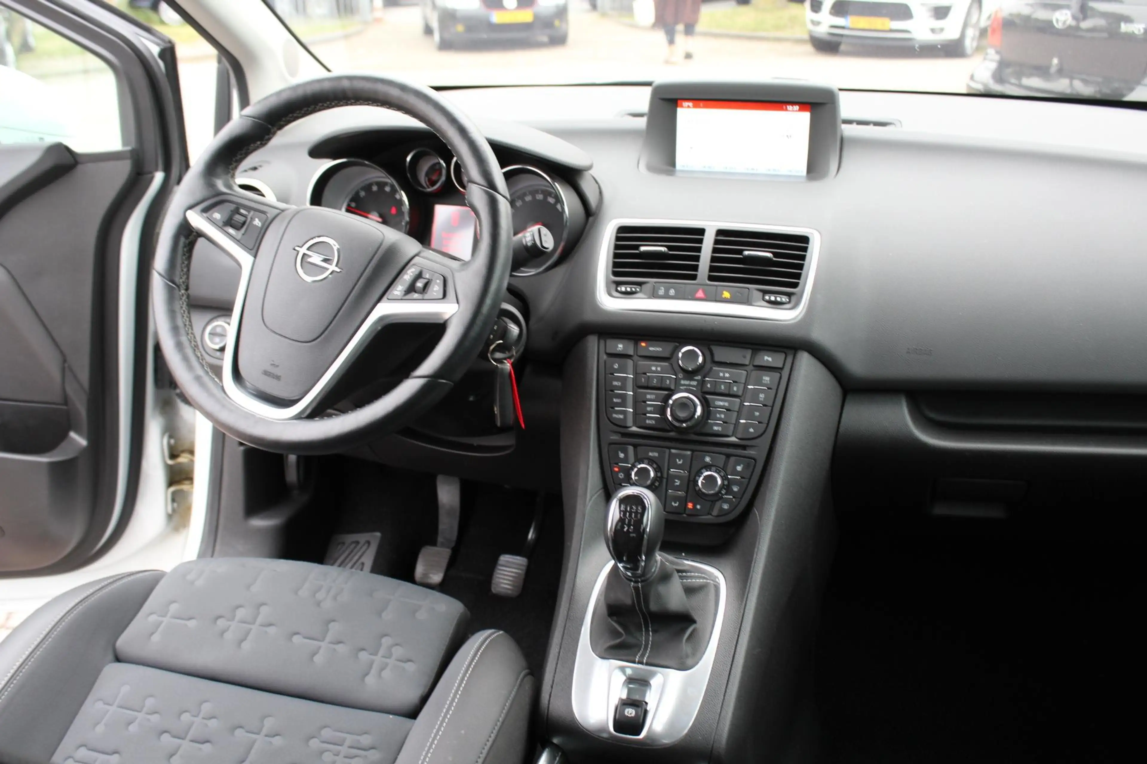 Opel Meriva 1.4 Turbo Blitz CAMERA MULTIMEDIA CLIMA TREKHAAK V — photo 5