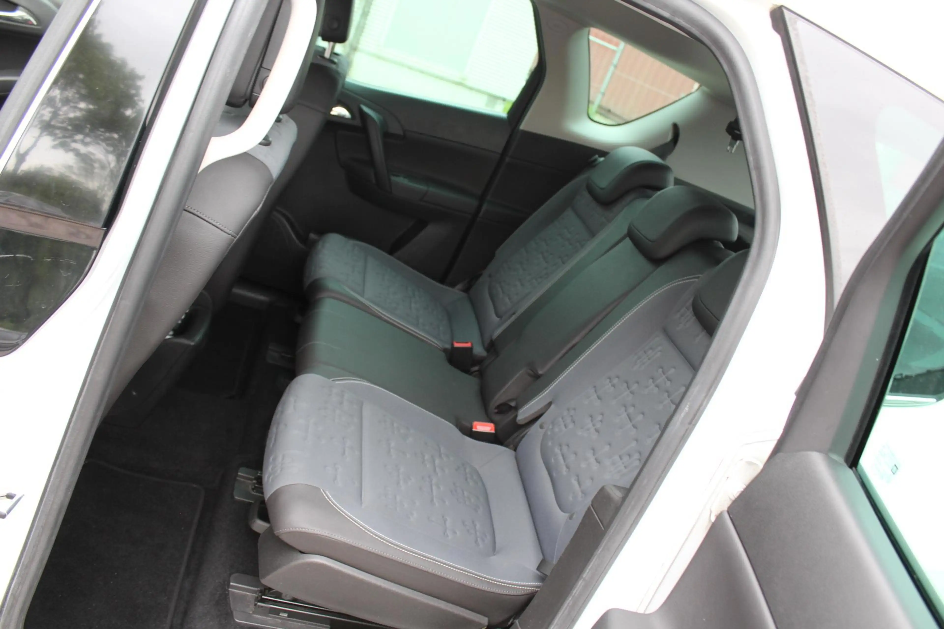 Opel Meriva 1.4 Turbo Blitz CAMERA MULTIMEDIA CLIMA TREKHAAK V — photo 27