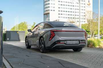 Long Range Launch Edition 111 kWh NIEUW