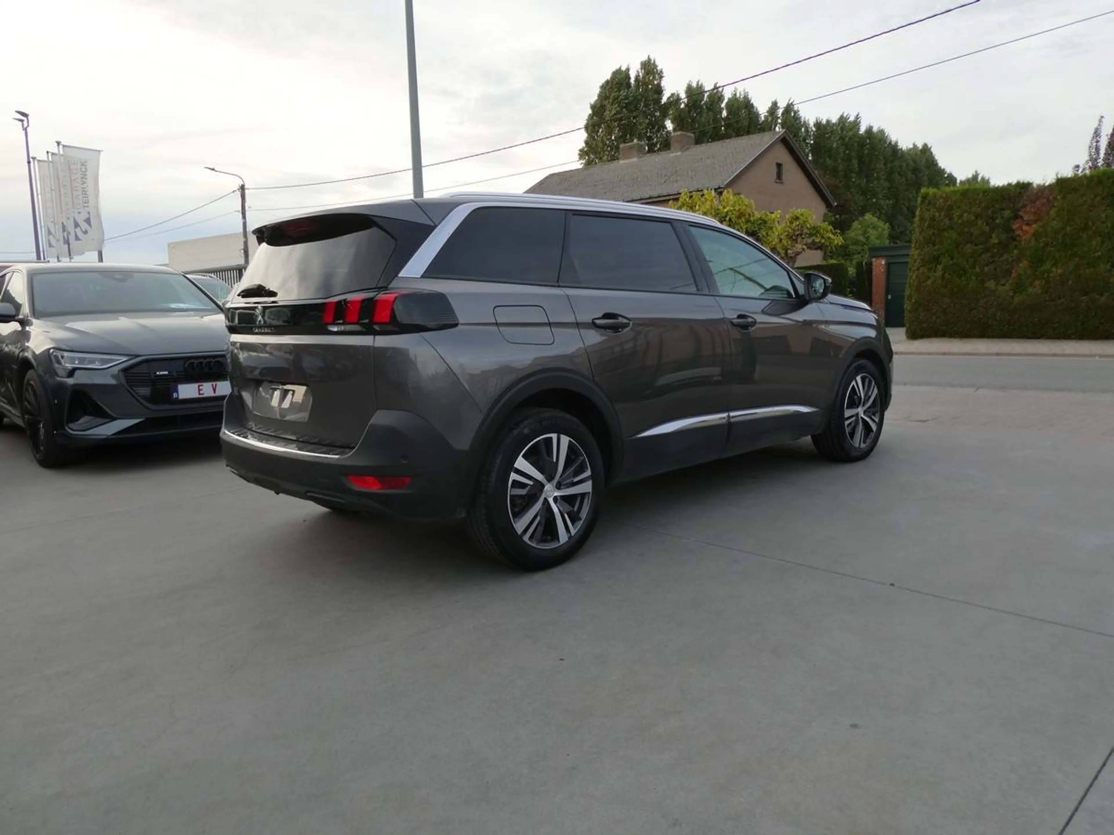 Peugeot 5008 1.2 i benzine 130pk Automaat Allure Camera BLIS '23 50000km (37818) — photo 6