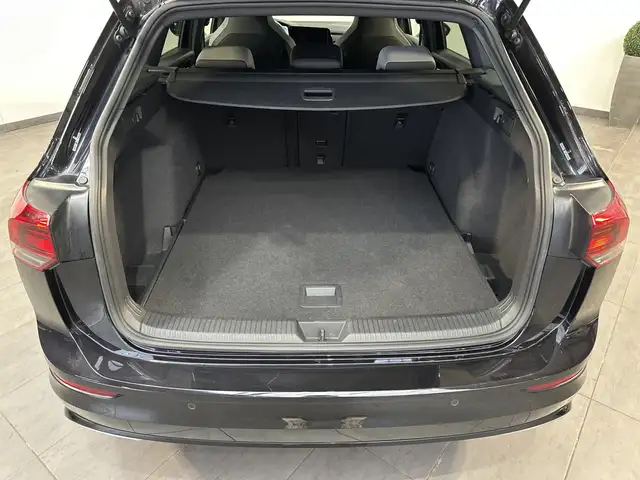 Volkswagen Golf view 6