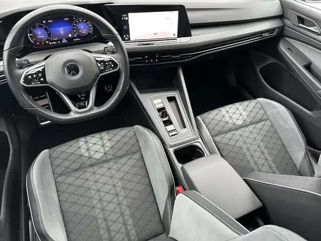 Volkswagen Golf view 11