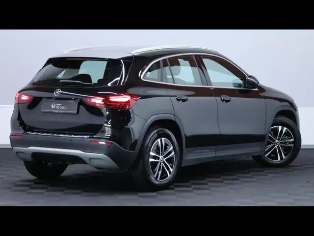 Mercedes-Benz Gla view 5
