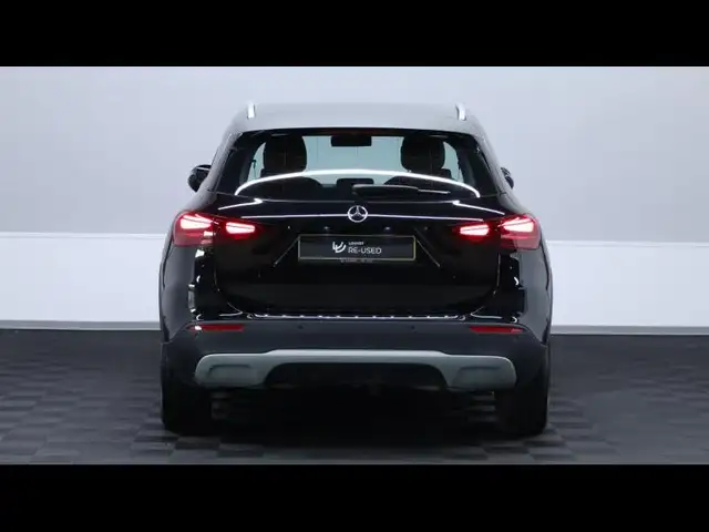 Mercedes-Benz Gla view 6