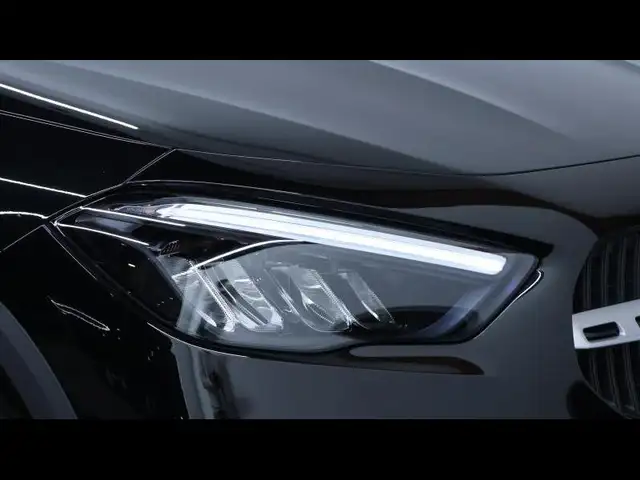 Mercedes-Benz Gla view 9