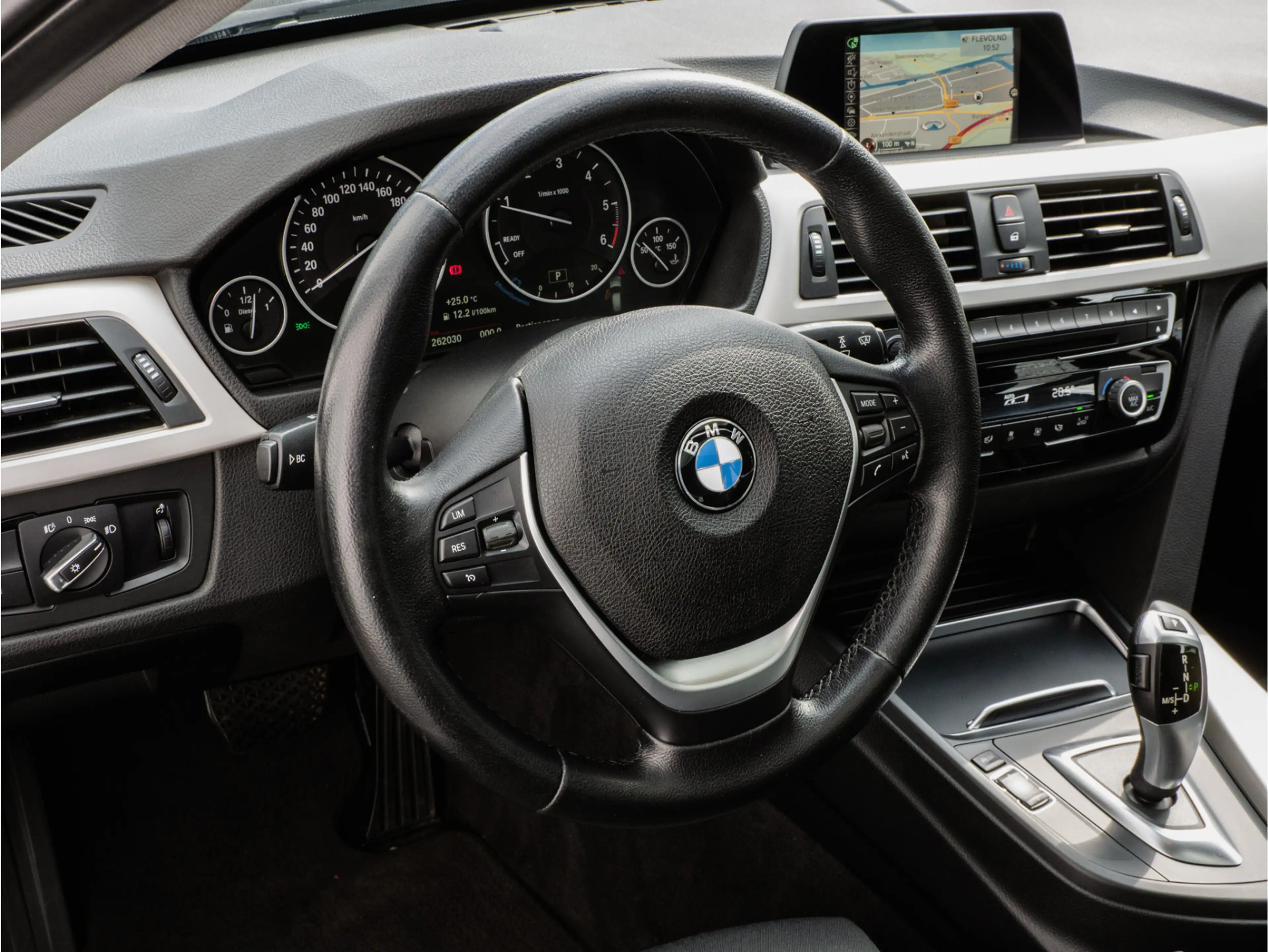 BMW 316 3-serie Touring 316d Corporate Lease Essential Ele — photo 11
