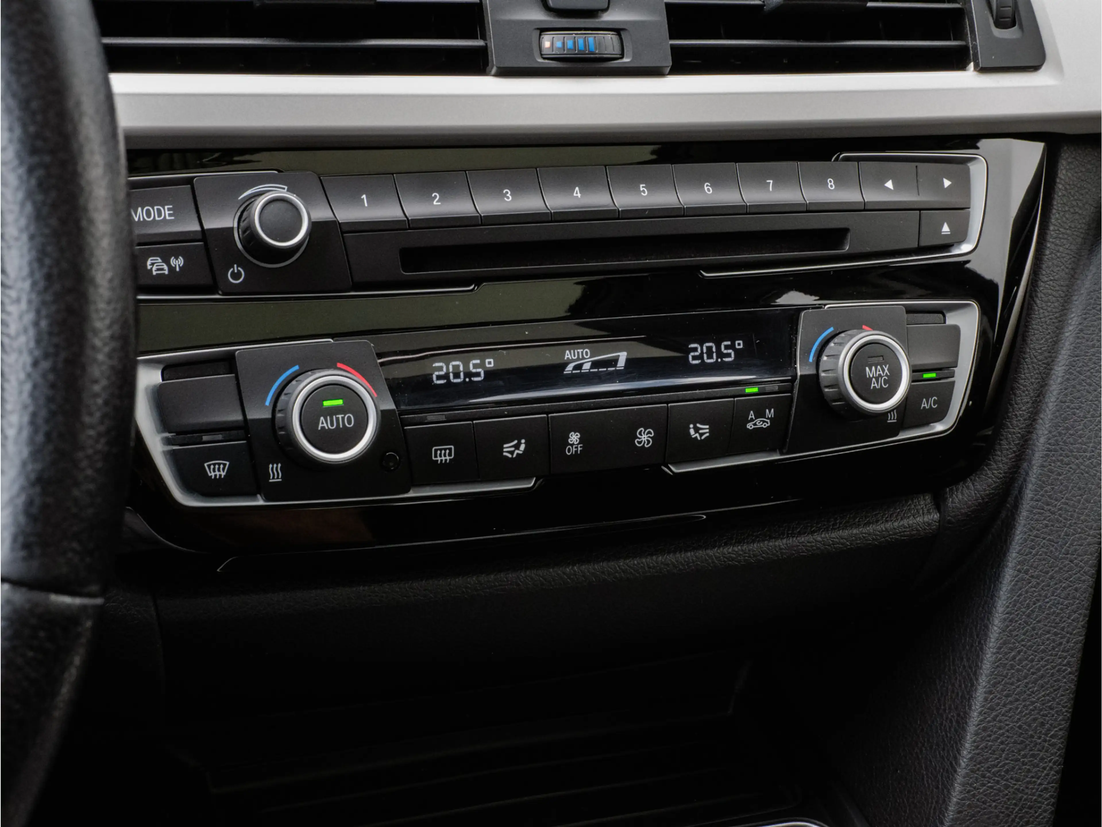 BMW 316 3-serie Touring 316d Corporate Lease Essential Ele — photo 19