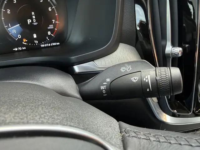 Volvo S60 view 15