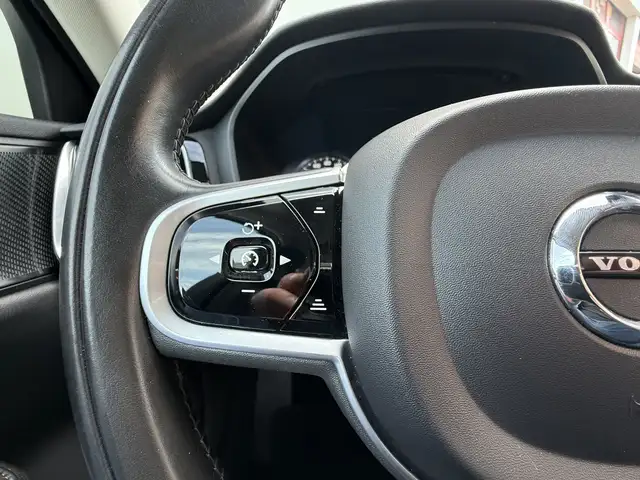 Volvo S60 view 12