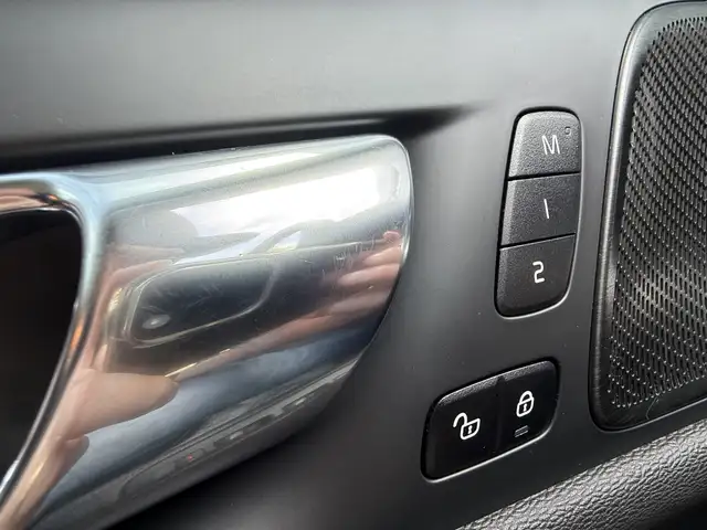 Volvo S60 view 6
